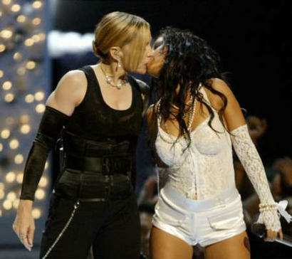 MTV VMA 2003: ��������� ������� �������: �������, ������ �����, �������� ������� 004