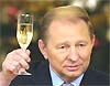 Янукович - Кучме: Ваше имя золотыми буквами вписано в летопись Украины