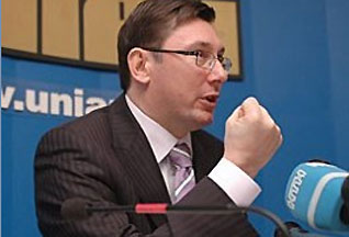 В Украине больше всего актов вандализма совершено на Луганщине. Луценко требует отработок