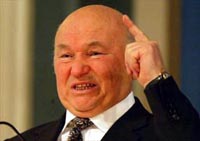 Лужков обещает бороться с иностранной поддержкой националистических структур Украины