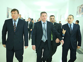 Шуфрич подрался с Луценко у Шустера