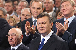 Янукович еще раз станет профессором