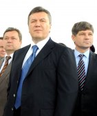 Опрос: Партия регионов лидирует, Сергей Кравченко побеждает